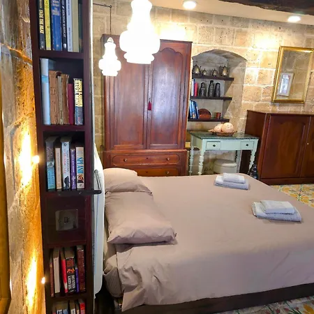 The G-house * Valletta